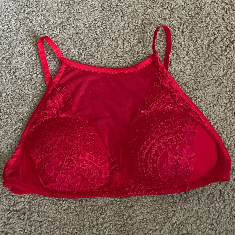 Red high neck bralette ❤️